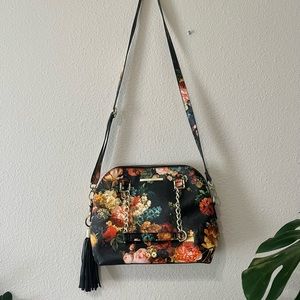 STEVE MADDEN FLORAL BAG